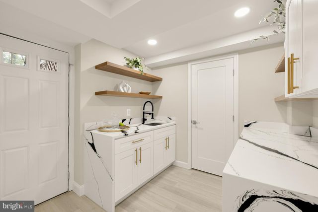 325 OGLETHORPE ST NW, Washington, DC 20011
