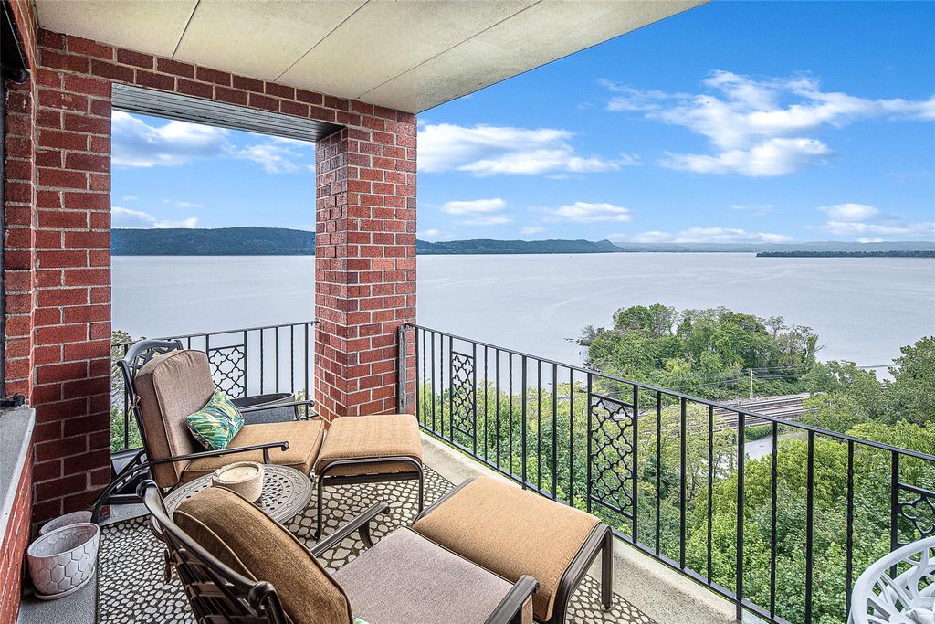 16 Rockledge Avenue 5D-2, Ossining, NY 10562