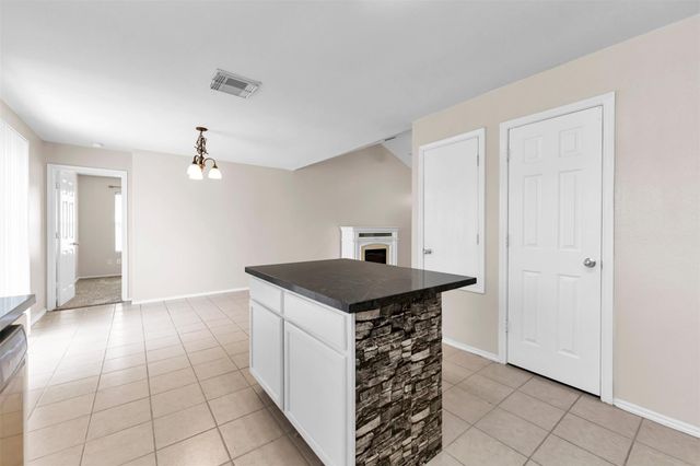 2317 Shady Birch Drive, Conroe, TX 77301