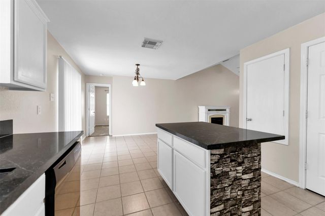 2317 Shady Birch Drive, Conroe, TX 77301