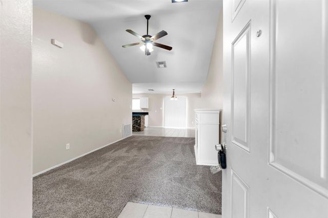 2317 Shady Birch Drive, Conroe, TX 77301