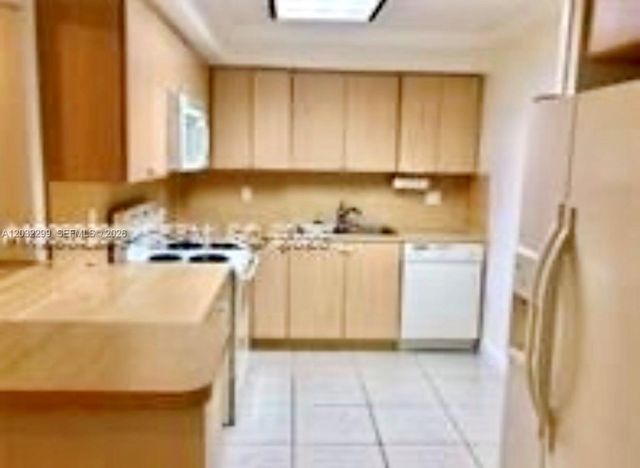8802 NW 109th Court 607, Doral, FL 33178