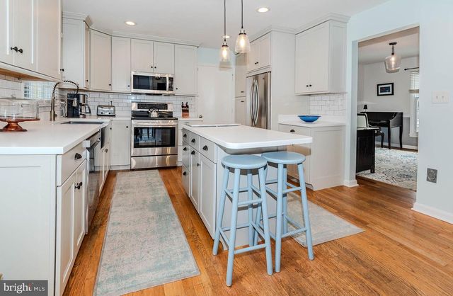 1555 CROFTON PKWY, Crofton, MD 21114