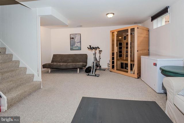 1555 CROFTON PKWY, Crofton, MD 21114