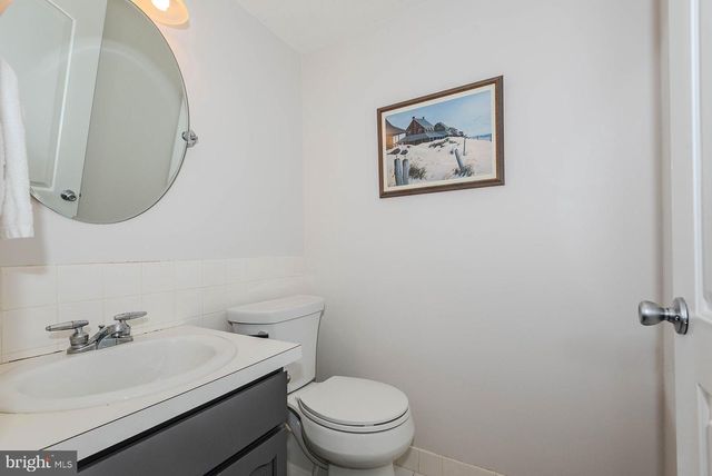 1555 CROFTON PKWY, Crofton, MD 21114