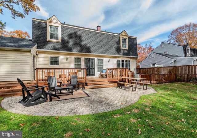 1555 CROFTON PKWY, Crofton, MD 21114