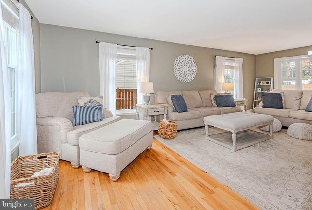 1555 CROFTON PKWY, Crofton, MD 21114