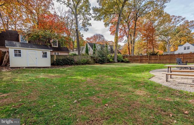 1555 CROFTON PKWY, Crofton, MD 21114