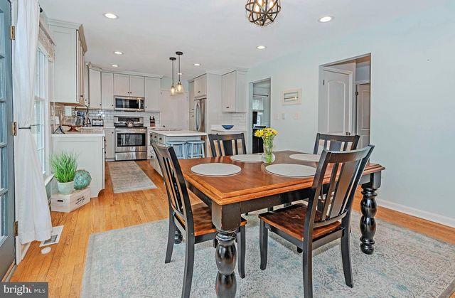 1555 CROFTON PKWY, Crofton, MD 21114