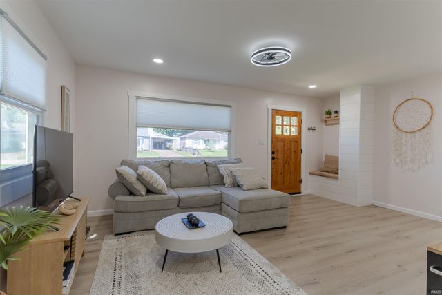 3317 Stratford Road, Evansville, IN 47710