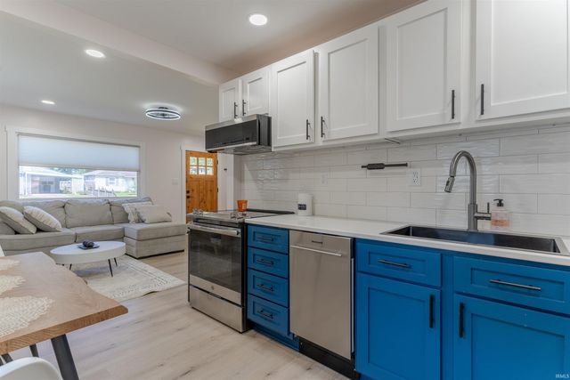 3317 Stratford Road, Evansville, IN 47710
