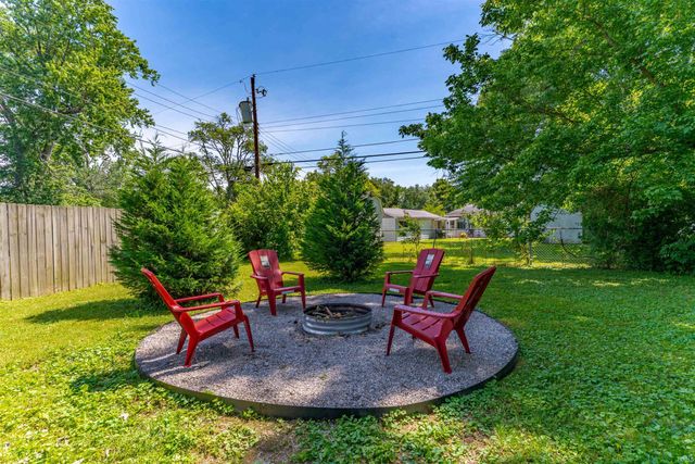 3317 Stratford Road, Evansville, IN 47710