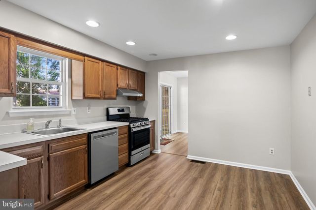 28 JUNIPER, Somerdale, NJ 08083