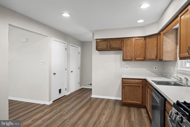 28 JUNIPER, Somerdale, NJ 08083