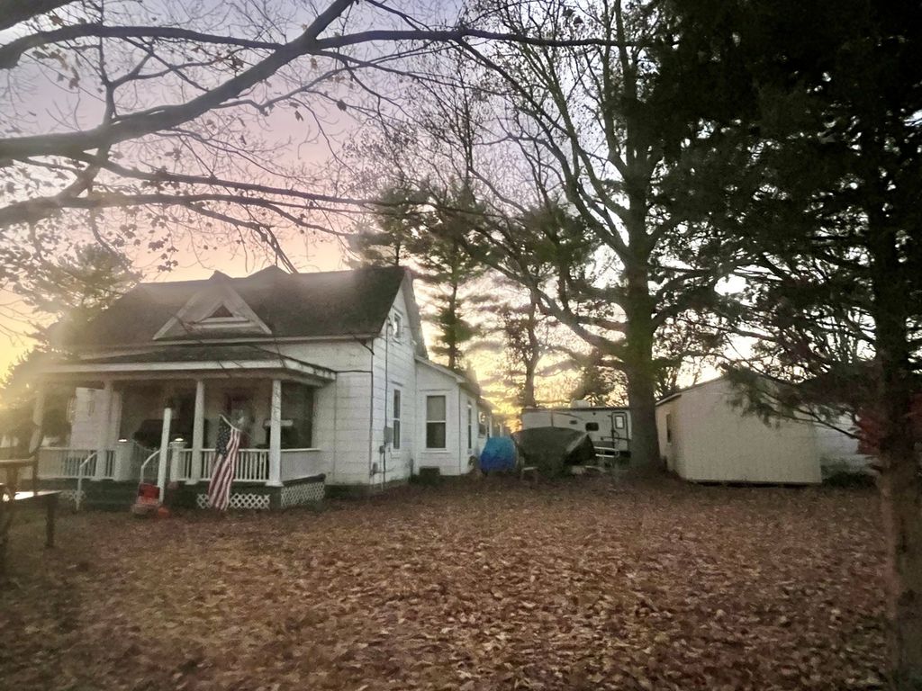 306 S Howard Street, Newman, IL 61942