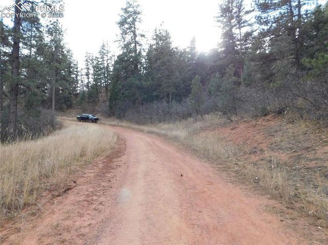 8055 Acoma Drive, Larkspur, CO 80118