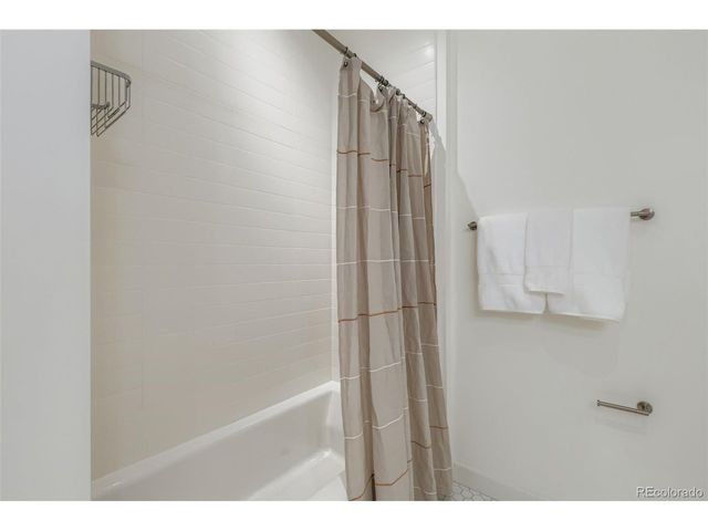 1750 Wewatta St 1821, Denver, CO 80202