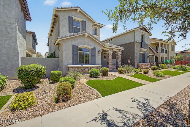 2511 S ENTWISTLE Street, Gilbert, AZ 85295