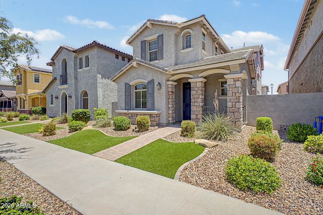 2511 S ENTWISTLE Street, Gilbert, AZ 85295