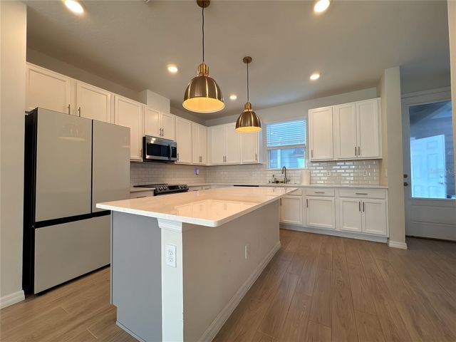 2962 VOYAGER AVENUE, St Cloud, FL 34771