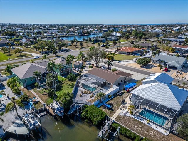 6503 SANTIAGO COURT, Apollo Beach, FL 33572