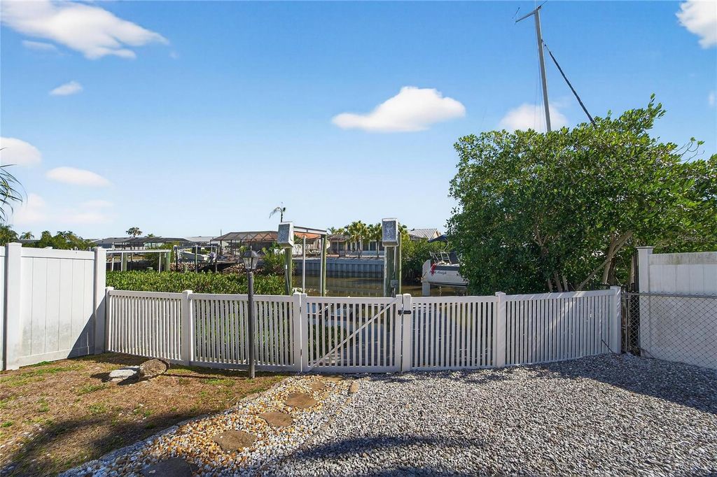 Image 55 of property listing at 6503 SANTIAGO COURT, Apollo Beach, FL 33572