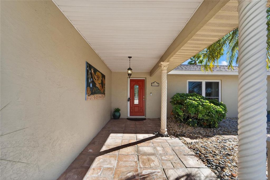 Image 7 of property listing at 6503 SANTIAGO COURT, Apollo Beach, FL 33572