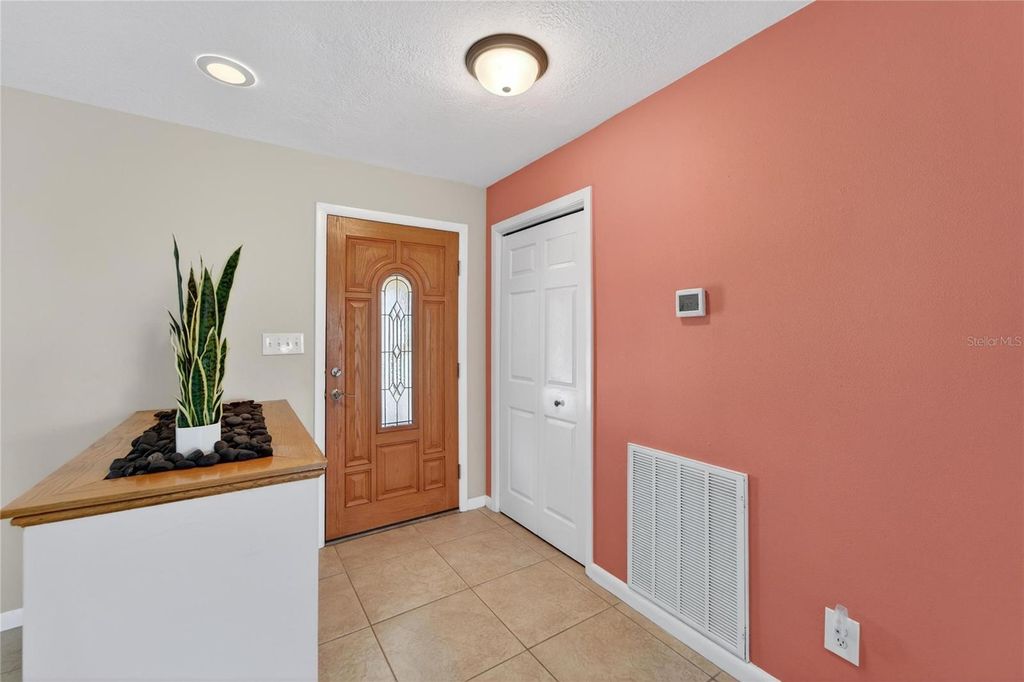 Image 9 of property listing at 6503 SANTIAGO COURT, Apollo Beach, FL 33572