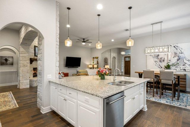 5305 Alonso DR, Austin, TX 78738