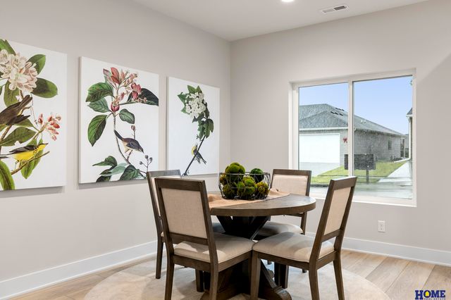 5802 S 94th Street, Lincoln, NE 68526