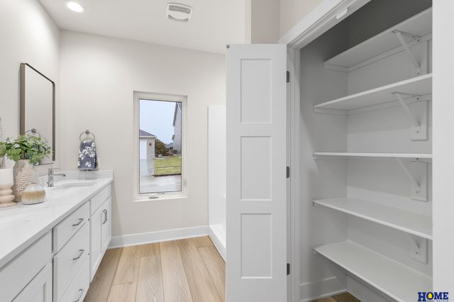 5802 S 94th Street, Lincoln, NE 68526