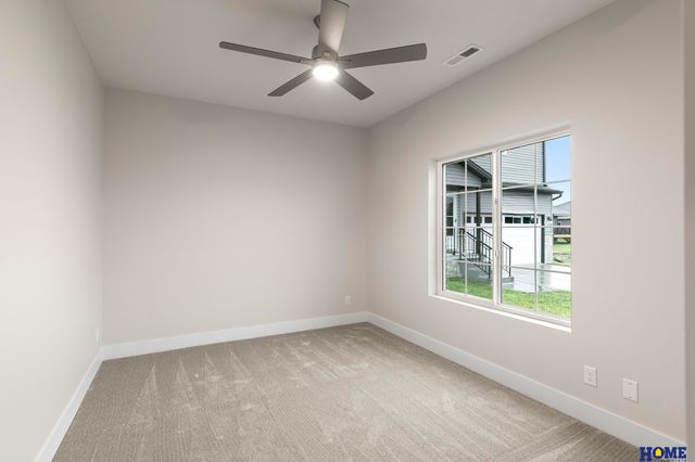 5802 S 94th Street, Lincoln, NE 68526