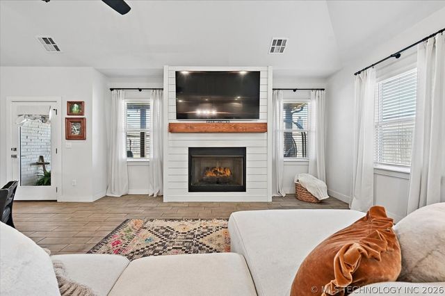 27423 E 109th Street S, Coweta, OK 74429