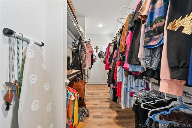 27423 E 109th Street S, Coweta, OK 74429