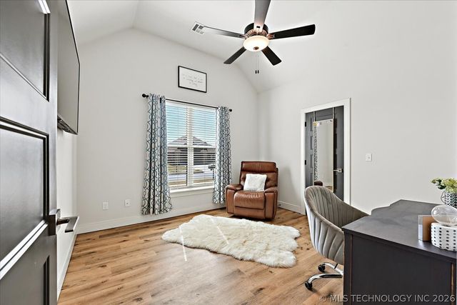 27423 E 109th Street S, Coweta, OK 74429