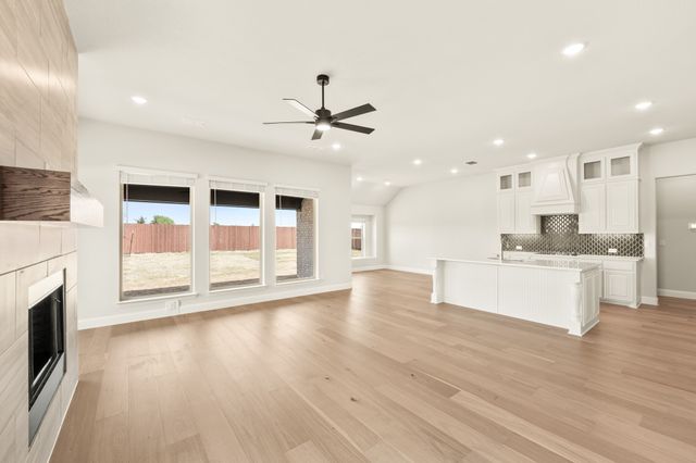 481 Red Maple Road, Waxahachie, TX 75165
