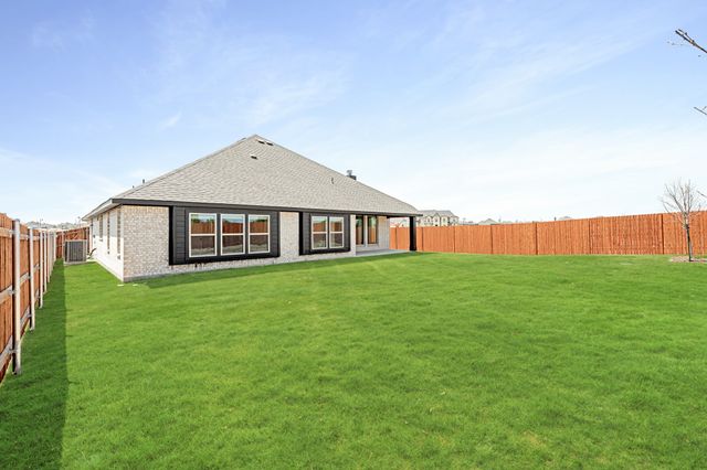 481 Red Maple Road, Waxahachie, TX 75165