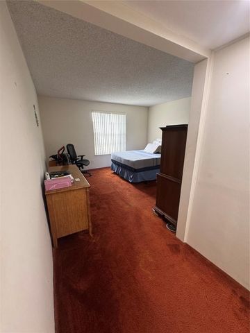 404 NW 70th Avenue 219, Plantation, FL 33317