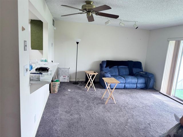 404 NW 70th Avenue 219, Plantation, FL 33317