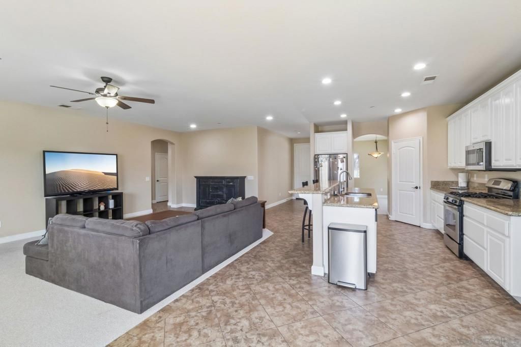 11976 Foothills River Ln, Lakeside, CA 92040 — photo 3