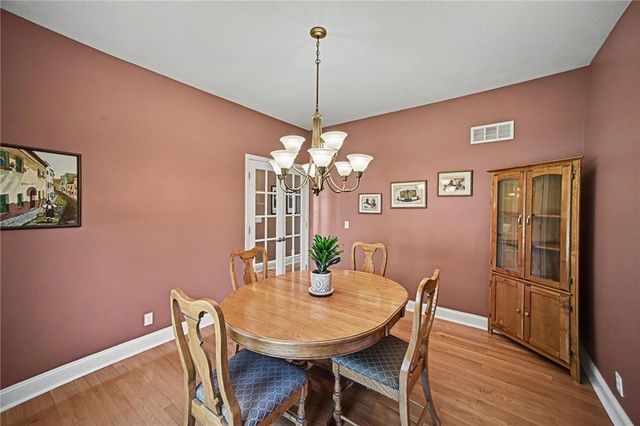 6989 141st Street, Basehor, KS 66007