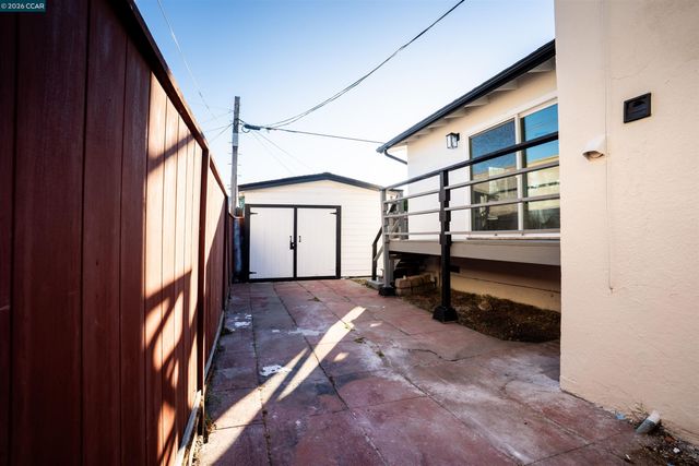 5915 San Pablo, Oakland, CA 94608