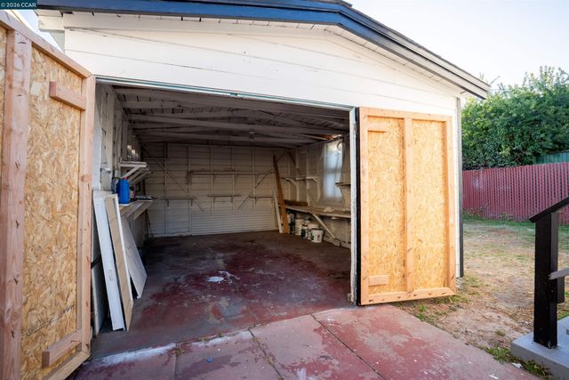 5915 San Pablo, Oakland, CA 94608