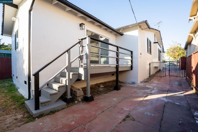 5915 San Pablo, Oakland, CA 94608