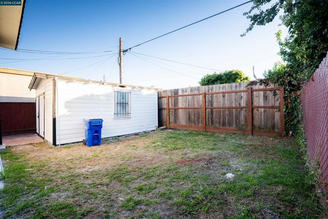 5915 San Pablo, Oakland, CA 94608