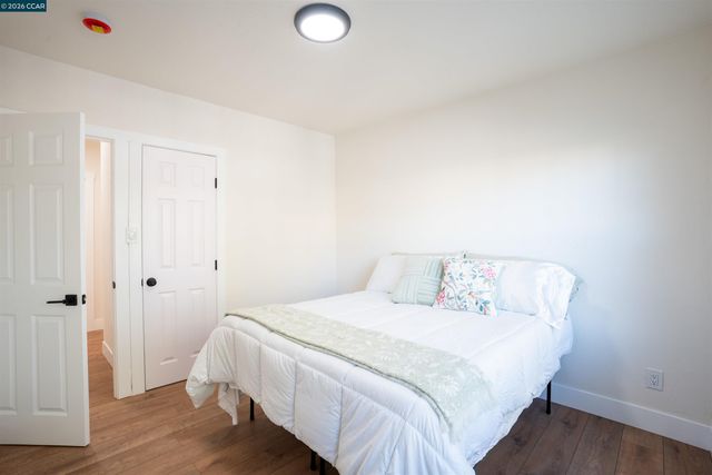 5915 San Pablo, Oakland, CA 94608