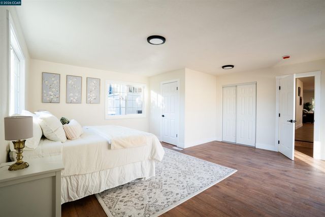 5915 San Pablo, Oakland, CA 94608