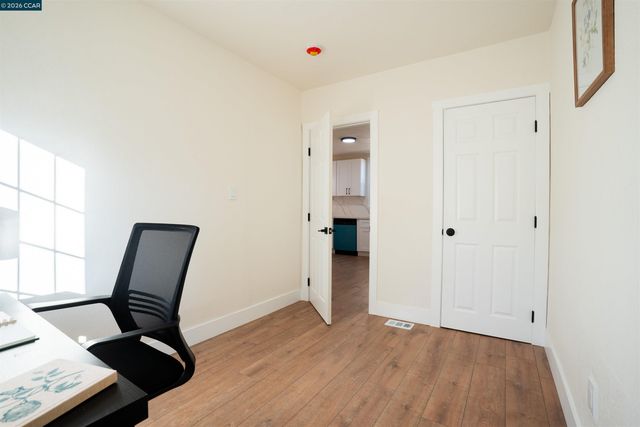 5915 San Pablo, Oakland, CA 94608