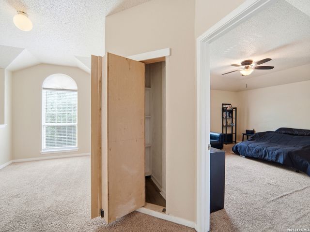 8627 Timber Place, San Antonio, TX 78250