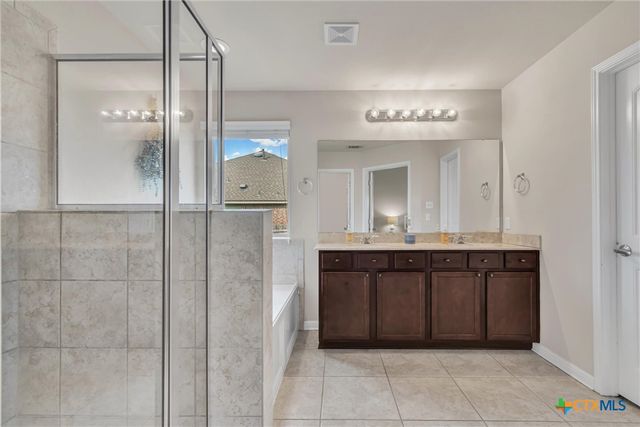 701 Sweet Gum, Kyle, TX 78640